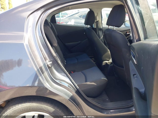 3MYDLBYVXKY509088 Toyota YARIS L