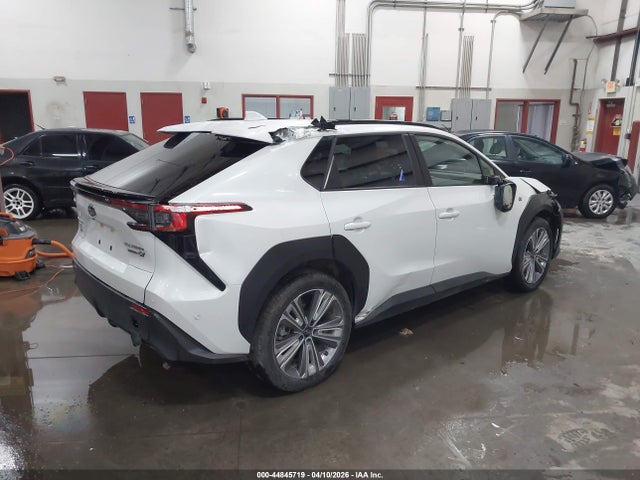 Продаж на аукціоні авто 2023 Subaru Solterra Limited, vin: JTMABABA2PA004419, номер лоту: 44845719
