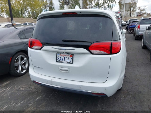 2018 Chrysler Pacifica Touring L Plus მანქანა იყიდება აუქციონზე, vin: 2C4RC1EG7JR144419, აუქციონის ნომერი: 44845720