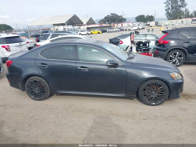 2011 Lexus Is 250 მანქანა იყიდება აუქციონზე, vin: JTHBF5C23B5131235, აუქციონის ნომერი: 44845741