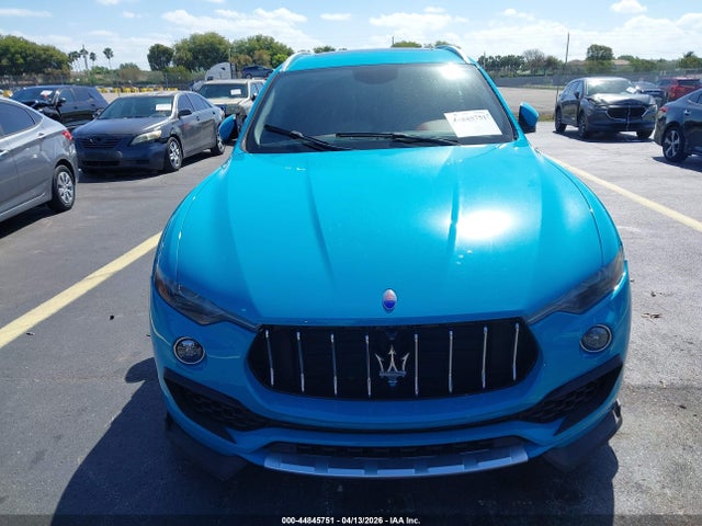 44845751 :رقم المزاد ، ZN661YUL9HX250154 vin ، 2017 Maserati Levante S مزاد بيع