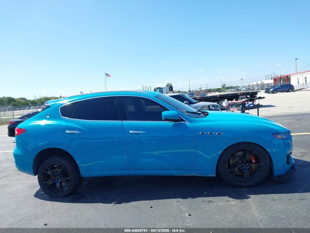 44845751 :رقم المزاد ، ZN661YUL9HX250154 vin ، 2017 Maserati Levante S مزاد بيع