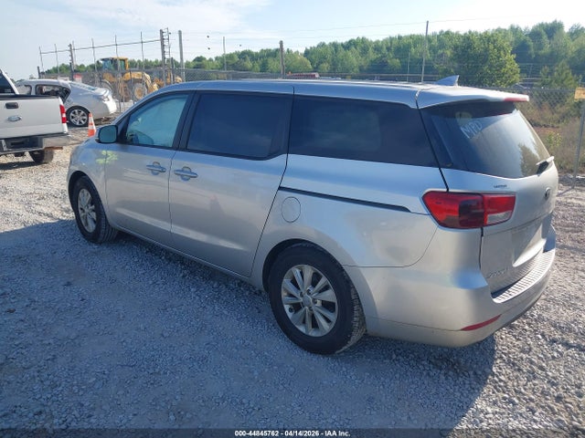 KNDMB5C1XH6231316 KIA SEDONA LX