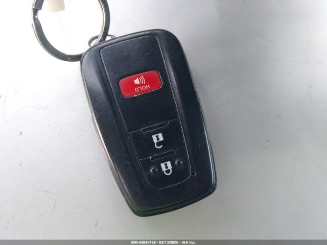 JTDKARFU5G3007751 Toyota Prius Three Touring