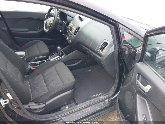 Aukcja sprzedaży 2017 Kia Forte Lx, vin: 3KPFK4A76HE038424, numer aukcji: 44845769