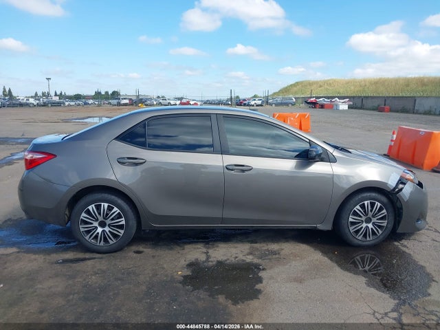 2T1BURHE5JC041457 Toyota COROLLA LE