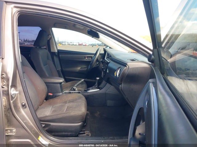 2T1BURHE5JC041457 Toyota COROLLA LE