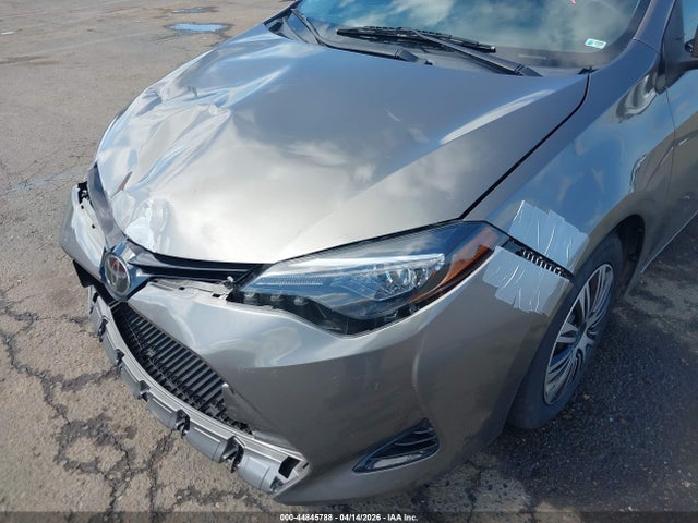 2T1BURHE5JC041457 Toyota COROLLA LE