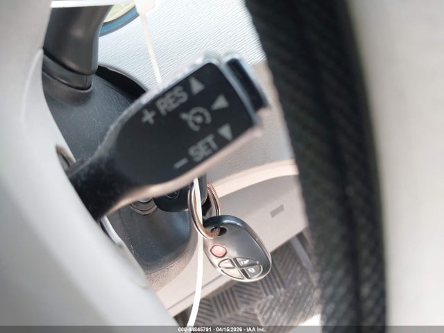 2011 TOYOTA SIENNA 5TDKK3DC1BS141507 Photo 10