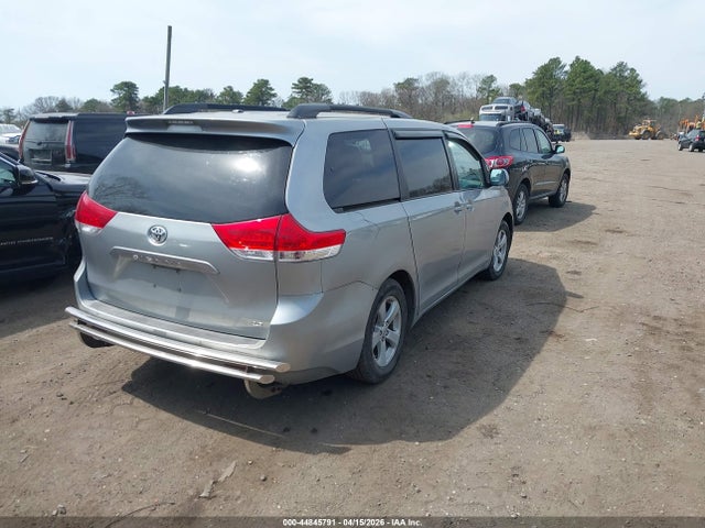 2011 TOYOTA SIENNA 5TDKK3DC1BS141507 Photo 3