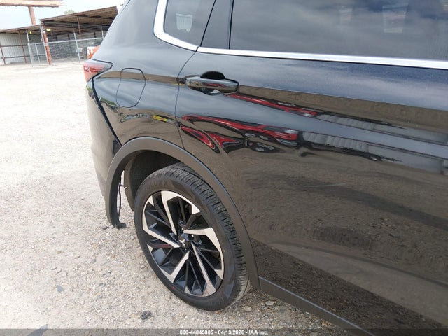 Продажа на аукционе авто 2024 Mitsubishi Outlander Se 2.5 2wd/se Black Edition S-awc/se Black Edition W/pano Roof S-awc, vin: JA4J3VA88RZ088926, номер лота: 44845805