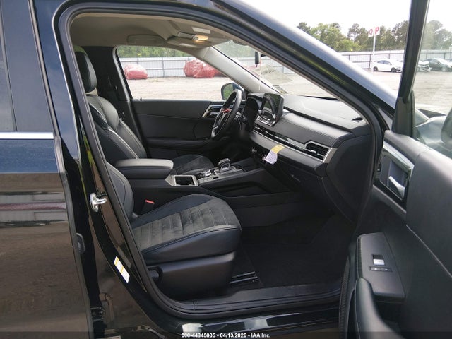 Продажа на аукционе авто 2024 Mitsubishi Outlander Se 2.5 2wd/se Black Edition S-awc/se Black Edition W/pano Roof S-awc, vin: JA4J3VA88RZ088926, номер лота: 44845805