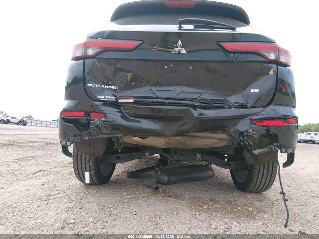 Продажа на аукционе авто 2024 Mitsubishi Outlander Se 2.5 2wd/se Black Edition S-awc/se Black Edition W/pano Roof S-awc, vin: JA4J3VA88RZ088926, номер лота: 44845805