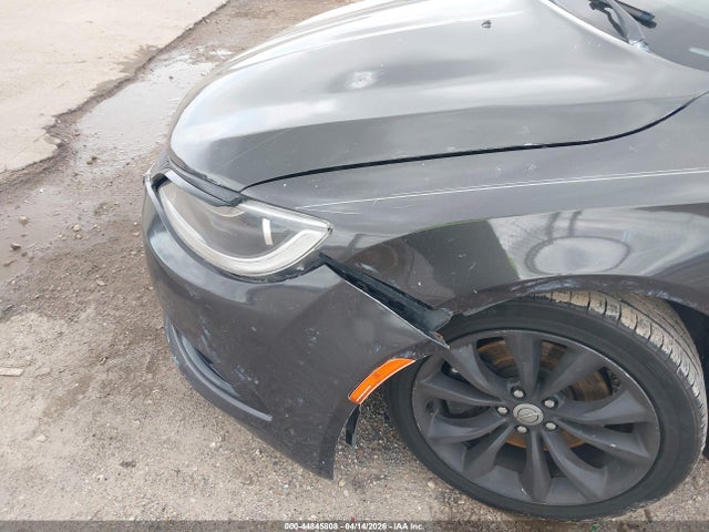 Продажа на аукционе авто 2015 Chrysler 200 S, vin: 1C3CCCBG4FN717713, номер лота: 44845808