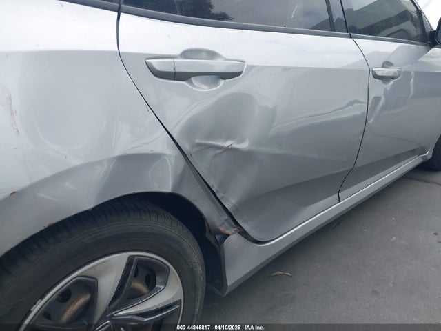 Honda Civic Lx 2019 2HGFC2F66KH530059 Image 20
