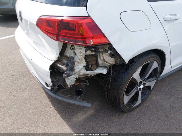 Продаж на аукціоні авто 2015 Volkswagen Golf Gti 2.0t S 4-door, vin: 3VW4T7AUXFM009018, номер лоту: 44845837