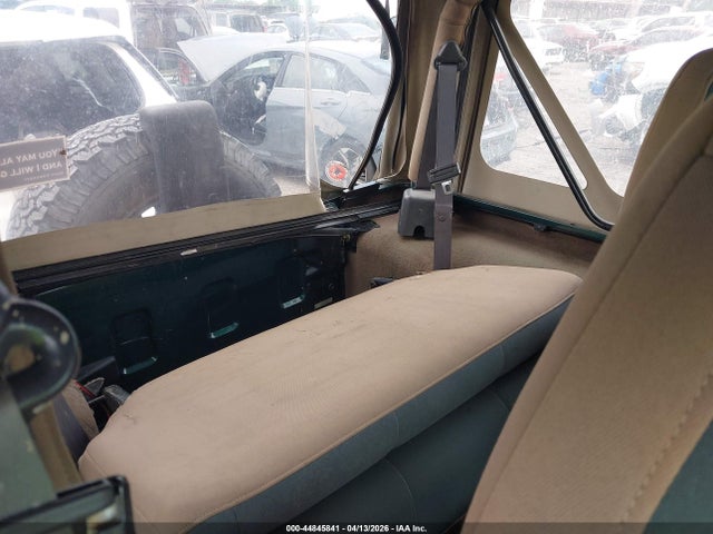 44845841 :رقم المزاد ، 1J4FA59S8YP735296 vin ، 2000 Jeep Wrangler Sahara مزاد بيع
