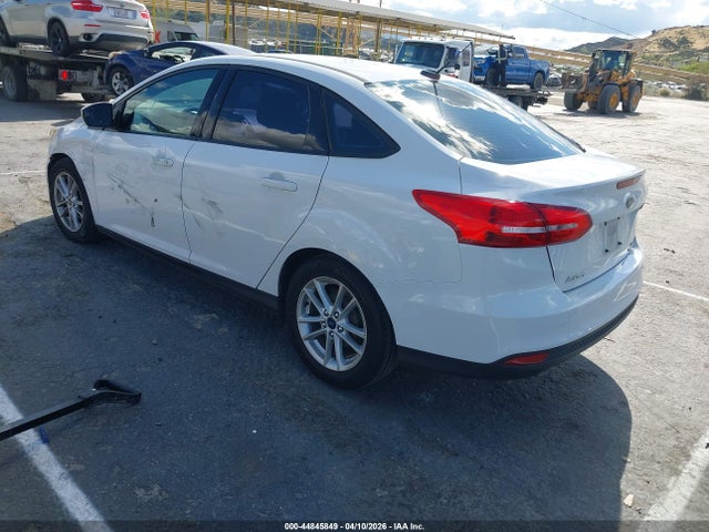 Ford FOCUS SE 2016 1FADP3F23GL370106 Image 3