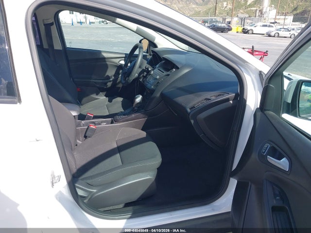 Ford FOCUS SE 2016 1FADP3F23GL370106 Image 5