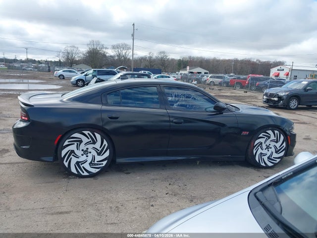 44845875 :رقم المزاد ، 2C3CDXEJ0FH901616 vin ، 2015 Dodge Charger Srt 392 مزاد بيع