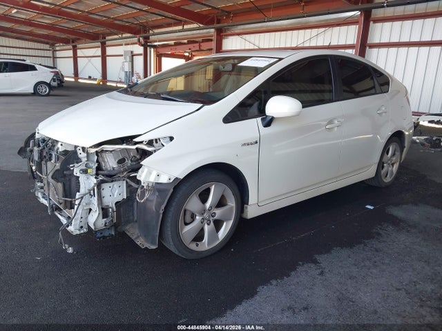 Toyota Prius Five 2014 JTDKN3DU5E1749502 Image 2