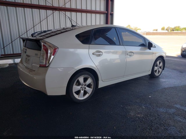 Toyota Prius Five 2014 JTDKN3DU5E1749502 Image 4