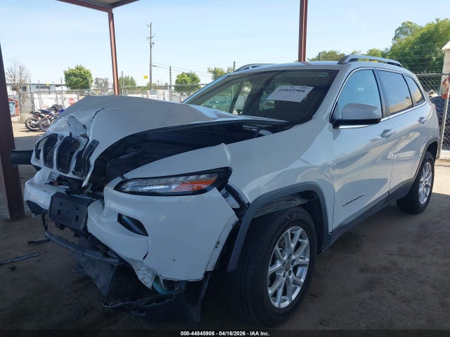 Jeep Cherokee Latitude 2015 1C4PJMCBXFW514928 Image 2