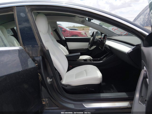 2020 TESLA MODEL 3 5YJ3E1EB5LF522076 Photo 4