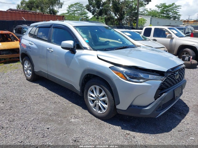 44845934 :رقم المزاد ، 7MUBAAAG6NV003292 vin ، 2022 Toyota Corolla Cross Le مزاد بيع