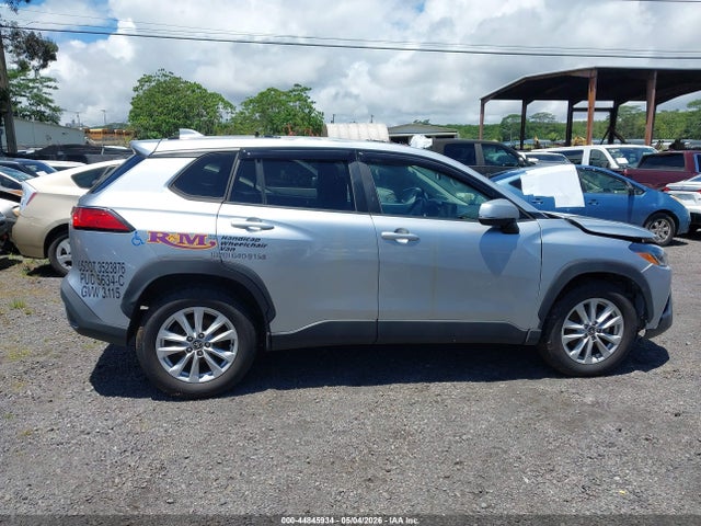 44845934 :رقم المزاد ، 7MUBAAAG6NV003292 vin ، 2022 Toyota Corolla Cross Le مزاد بيع