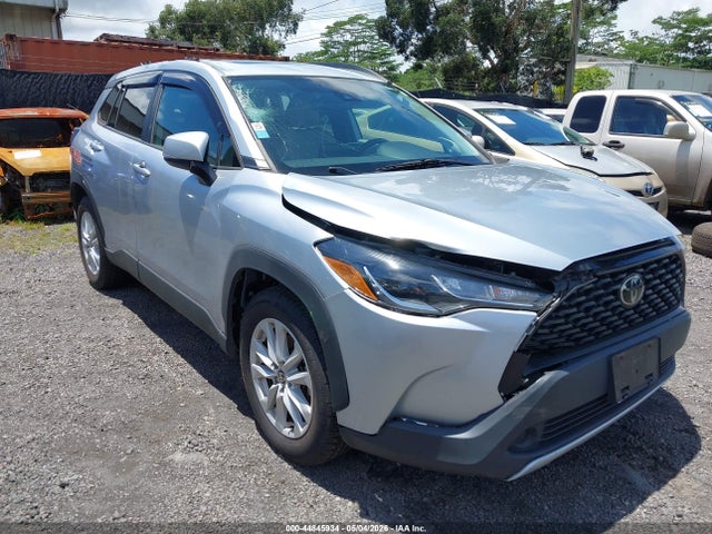 44845934 :رقم المزاد ، 7MUBAAAG6NV003292 vin ، 2022 Toyota Corolla Cross Le مزاد بيع
