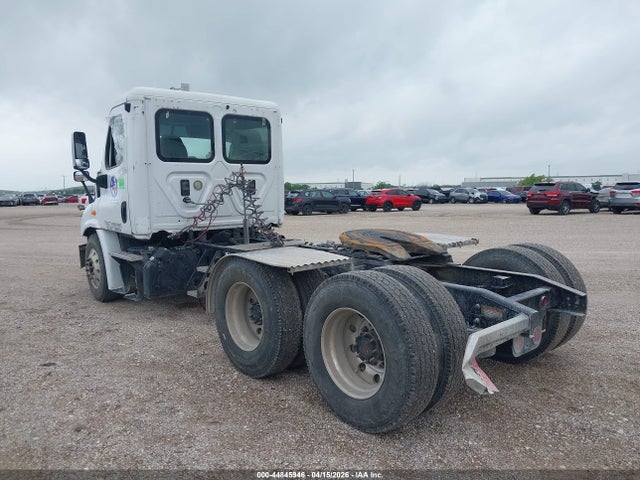 Продажа на аукционе авто 2011 Freightliner Cascadia 113, vin: 1FUJGBDV6BSAZ2588, номер лота: 44845946