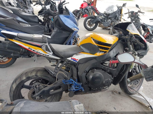 2006 Honda Cbr1000 Rr მანქანა იყიდება აუქციონზე, vin: JH2SC57036M200351, აუქციონის ნომერი: 44845978