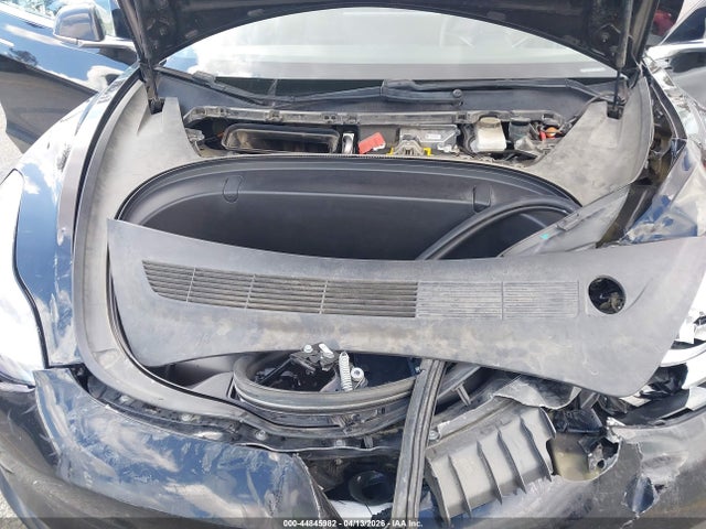 Продажа на аукционе авто 2018 Tesla Model 3, vin: 5YJ3E1EA3JF148541, номер лота: 44845982