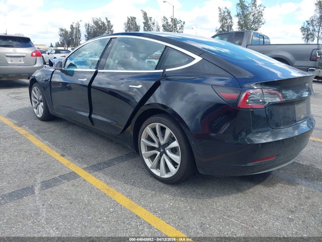 Продажа на аукционе авто 2018 Tesla Model 3, vin: 5YJ3E1EA3JF148541, номер лота: 44845982