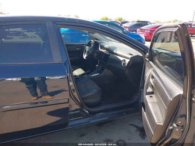 2T1BURHE5JC008667 Toyota COROLLA SE