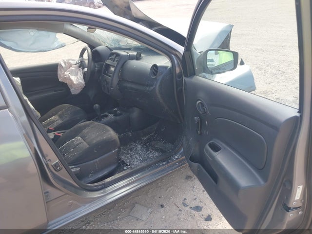 3N1CN7AP7GL915690 Nissan Versa 1.6 S
