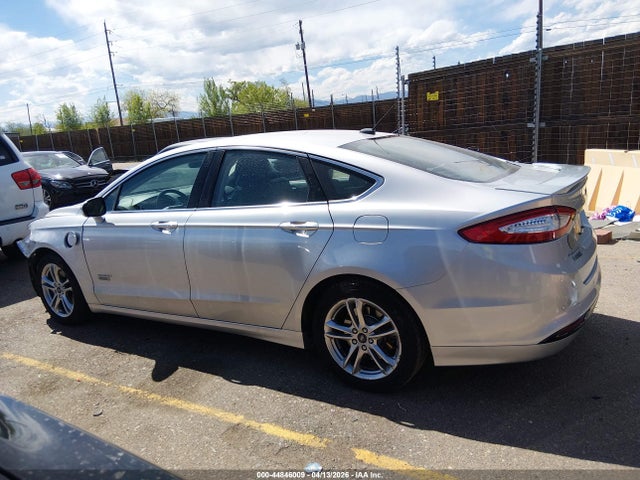 Продажа на аукционе авто 2016 Ford Fusion Energi Titanium, vin: 3FA6P0SU4GR355534, номер лота: 44846009