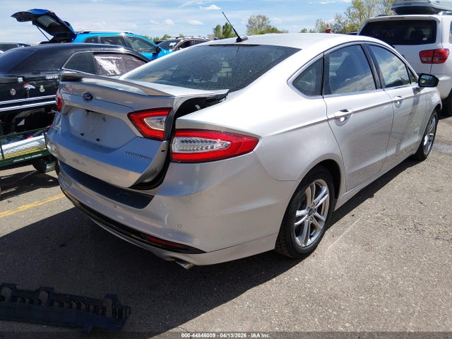 Продажа на аукционе авто 2016 Ford Fusion Energi Titanium, vin: 3FA6P0SU4GR355534, номер лота: 44846009