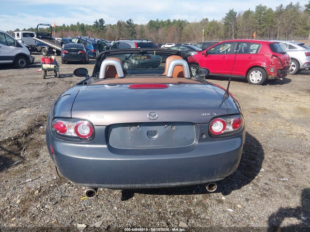 Продажа на аукционе авто 2006 Mazda Mx-5 Grand Touring, vin: JM1NC25F160108772, номер лота: 44846019