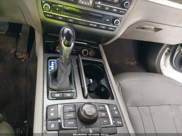 Hyundai Genesis 3.8 2015 KMHGN4JE9FU073754 Image 19