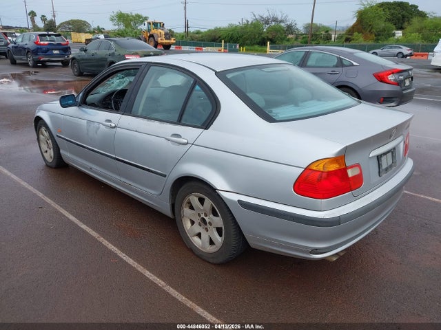 44846052 :رقم المزاد ، WBAAV33401FU89792 vin ، 2001 Bmw 325i مزاد بيع