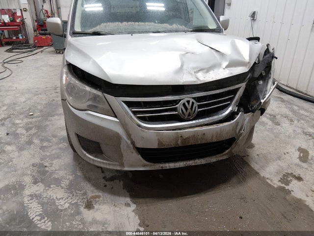 2009 Volkswagen Routan Sel მანქანა იყიდება აუქციონზე, vin: 2V8HW54X49R517718, აუქციონის ნომერი: 44846101