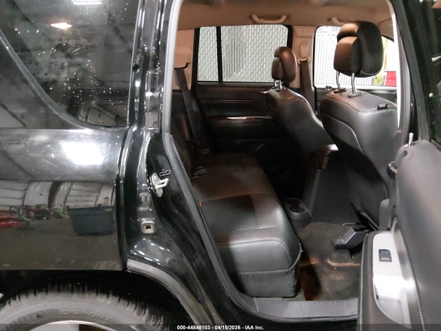 44846103 :رقم المزاد ، 1C4NJDEB8HD205218 vin ، 2017 Jeep Compass Latitude 4x4 مزاد بيع
