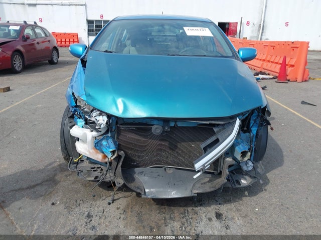 2010 Honda Insight Ex მანქანა იყიდება აუქციონზე, vin: JHMZE2H79AS039762, აუქციონის ნომერი: 44846107