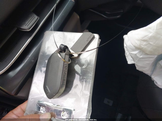 2025 Kia Carnival Mpv Lxs მანქანა იყიდება აუქციონზე, vin: KNDNB5K35S6535152, აუქციონის ნომერი: 44846118