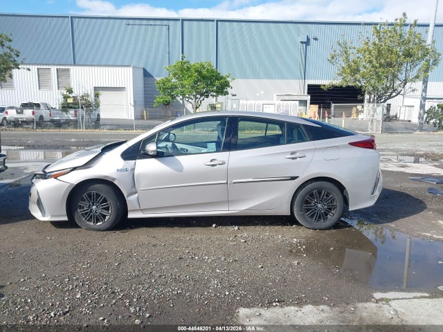 Toyota Prius Prime Premium 2017 JTDKARFP0H3050907 Image 14