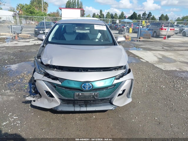 Toyota Prius Prime Premium 2017 JTDKARFP0H3050907 Image 6