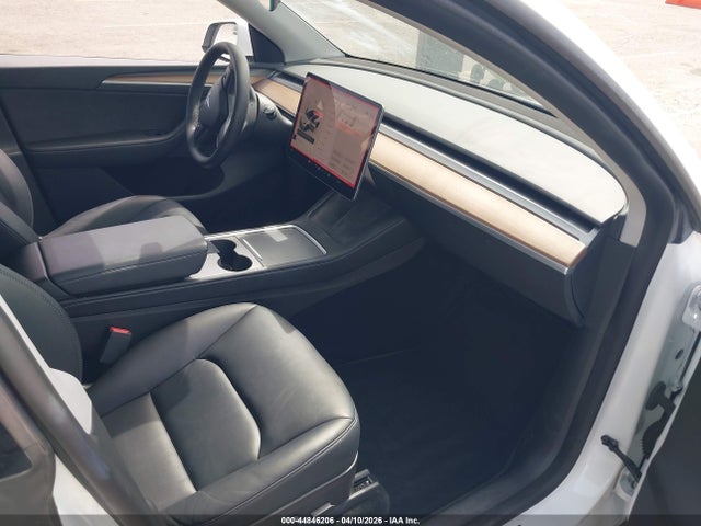 2022 TESLA MODEL Y 7SAYGDEF9NF536654 Photo 4