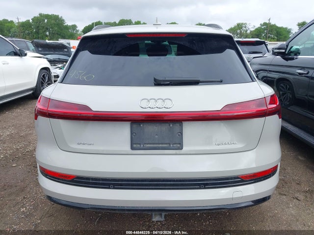 WA1LAAGE4MB004560 Audi E-tron Premium Plus Quattro